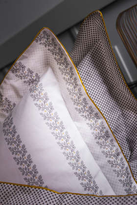 Alexandre Turpault Bel Ami Sateen Cotton Duvet & Shams - Close-up