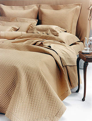 Cottimaryanne Sforza Quilted Bedcover, Shams, Bedskirts.