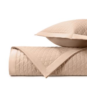 Home Treasures Anastasia Quilted Bedding Fabric - Blush.