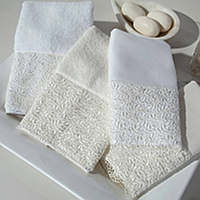 Home Treasures Arbor Fingertip Towel