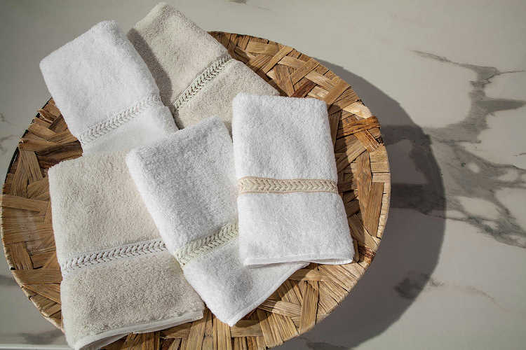 Home Treasures Towels - Wreath Towel Collection.