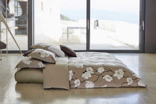 Sanremo Duvet and Sham by Signoria Bed Linens Bedroom Setting - Khaki.