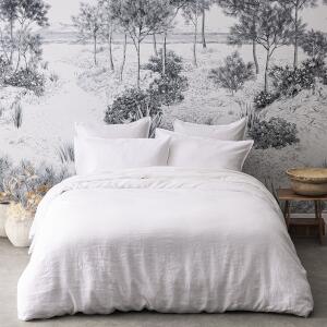 Alexandre Turpault Nouvelle Vague Bedding Room Setting - White
