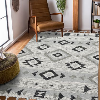 Amer Rugs ARI-3 Artifacts - Silver - Room View