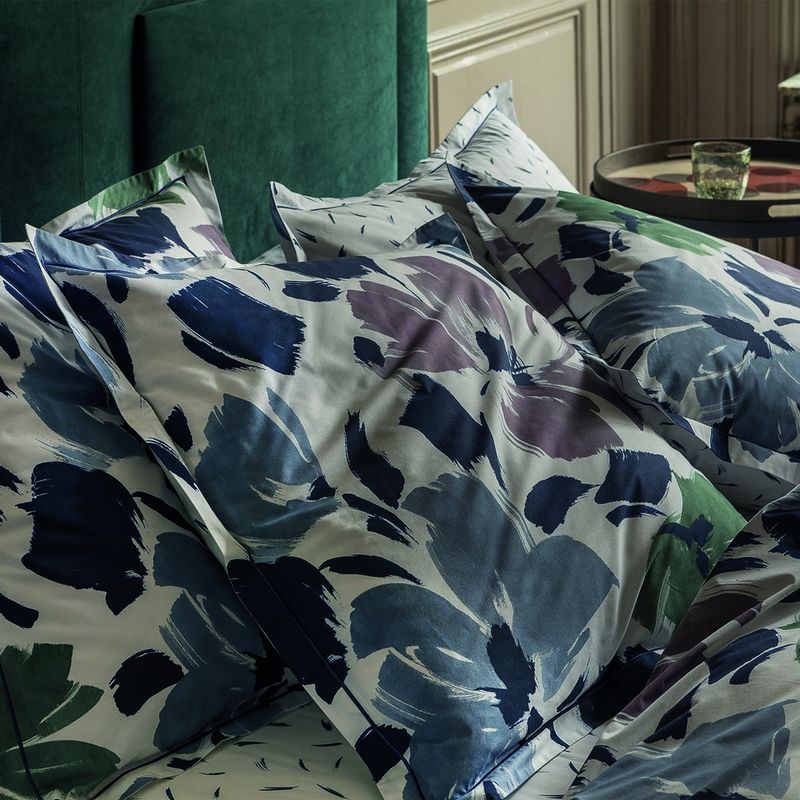 Anne de Solene Face a Face Bedding Collection - Sheeting View #2.