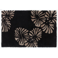 These artistic lambs wool designed rugs by Auskin are inspired by the nature's magnificence.