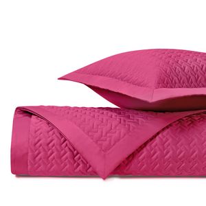 Home Treasures Houndstooth Quilted Bedding - Bri Pink.
