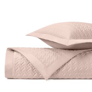 Home Treasures Houndstooth Quilted Bedding - Light Pink.