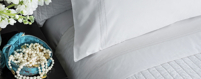 Lili Alessandra Bella White with White Double Hemstitch Bedsheets