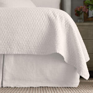 Dawn Tailored Bed Skirt White 3/22x86 by Lili Alessandra.