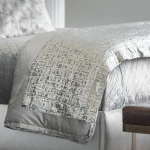 Lili Alessandra aJolie Quilted Throw Silver Velvet / Gold Print 52X98