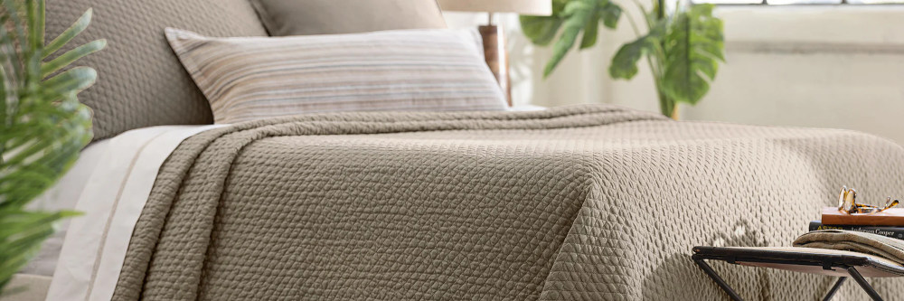 The Dawn Thunder Coverlet is made of 100% hemp herringbone with a 1-inch diamond quilt.