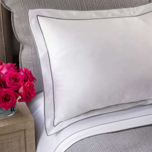 Guiliano White Cotton Sateen - White/Pewter Pillowcases