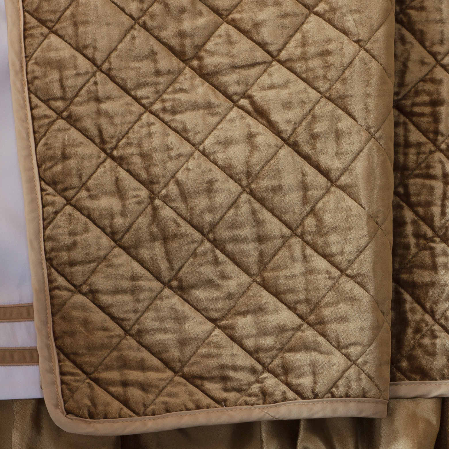 Lili Alessandra Chloe Diamond Quilted Straw Velvet Coverlet Collection