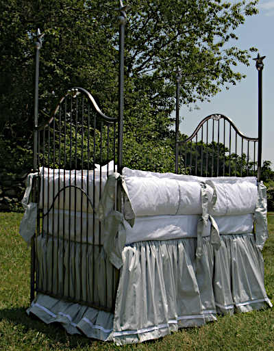 Lulla Smith Manhattan Crib Bedding detail - Corner View.