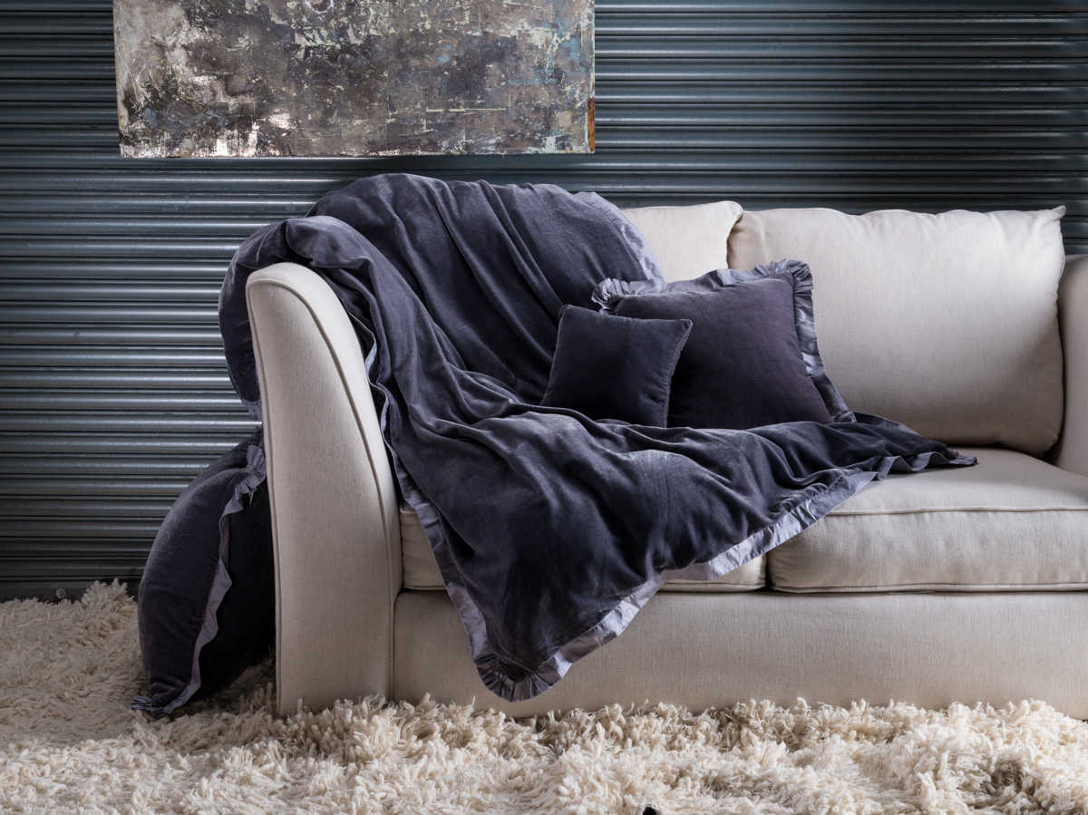 LLulla Smith Emerson Douillette/Comforter & Decorative Pillows.
