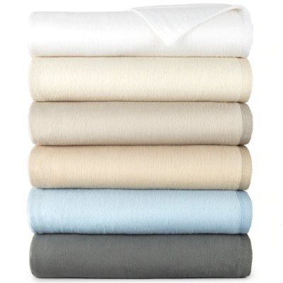 These remarkably plush blankets are made from 100% cotton and feature a handsome textured binding.