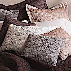 Svad Dondi Leonardo Quilted Decorative Pillows