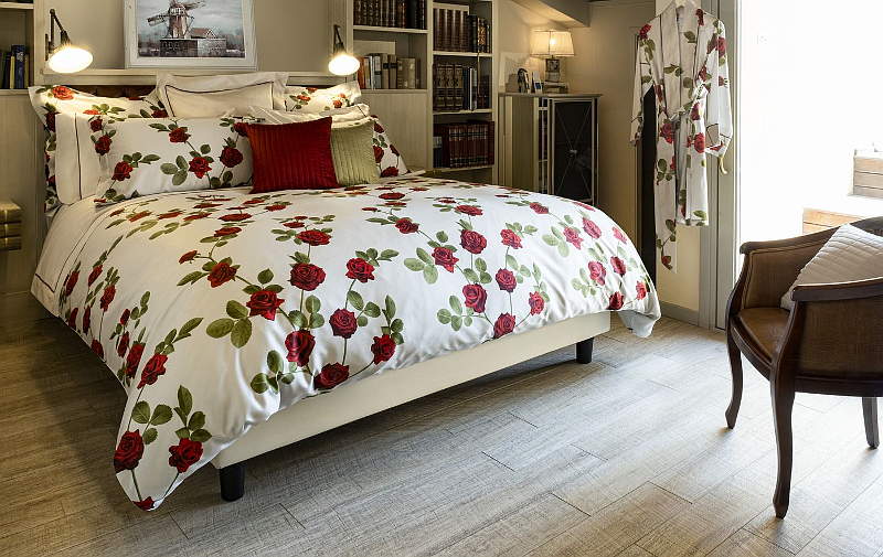 Signoria Firenze Tea Floral Printed Bedding - Pearl/Red