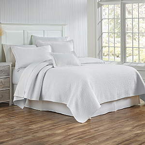 TL at home Bedding Tracey Coverlet & Shams - White